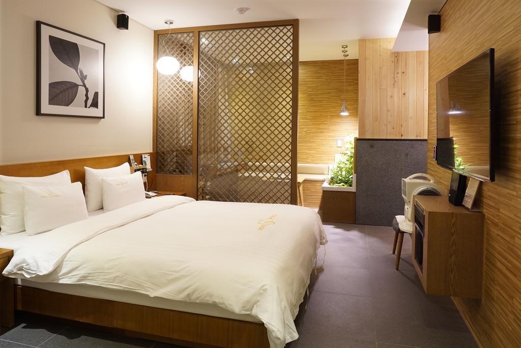 Polo Tourist Hotel Inczhon Zewnętrze zdjęcie