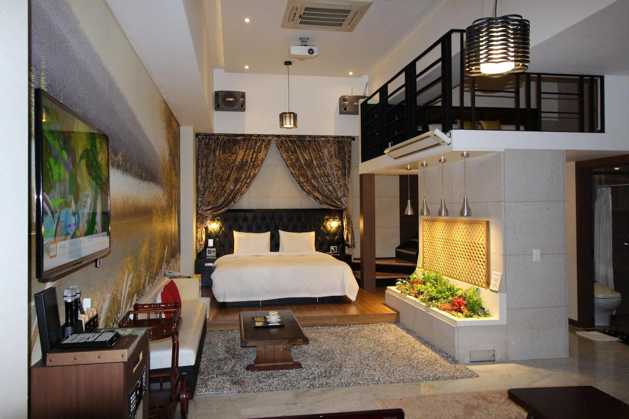 Polo Tourist Hotel Inczhon Zewnętrze zdjęcie